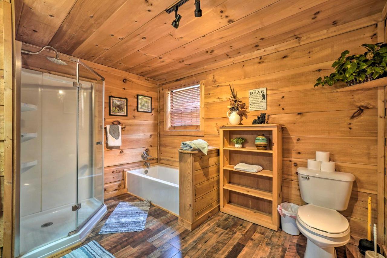 Sevierville Sanctuary Hot Tub, Pool Table And Deck! Eksteriør bilde