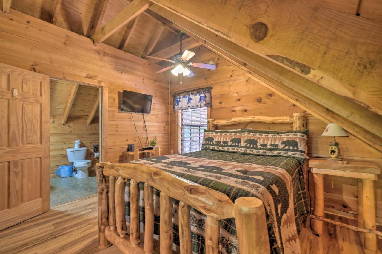 Sevierville Sanctuary Hot Tub, Pool Table And Deck! Eksteriør bilde
