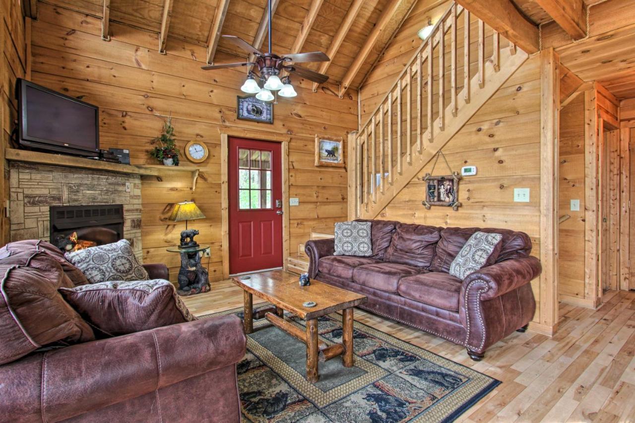 Sevierville Sanctuary Hot Tub, Pool Table And Deck! Eksteriør bilde