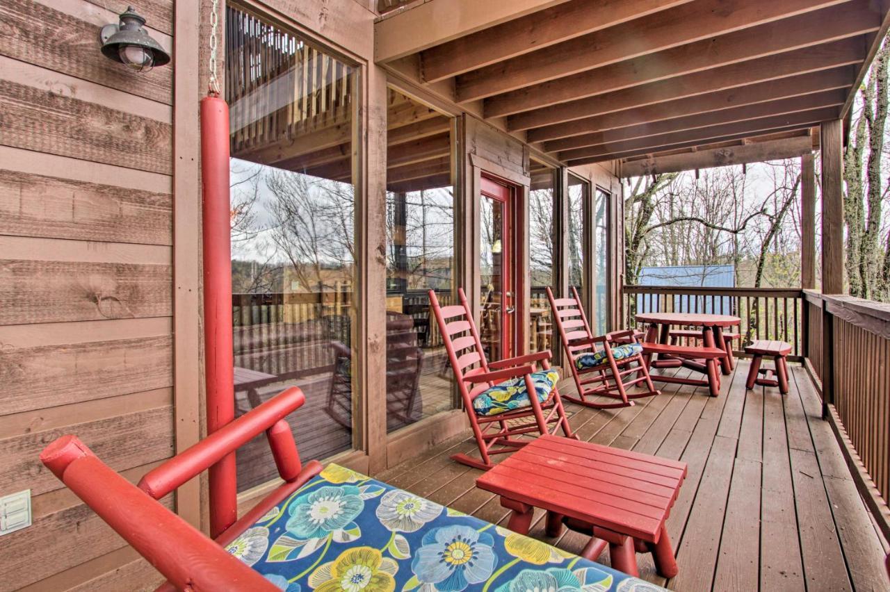 Sevierville Sanctuary Hot Tub, Pool Table And Deck! Eksteriør bilde