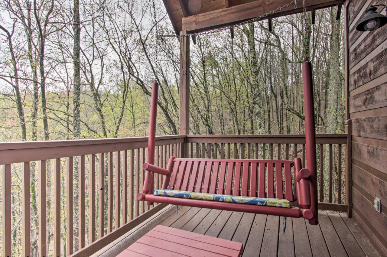 Sevierville Sanctuary Hot Tub, Pool Table And Deck! Eksteriør bilde